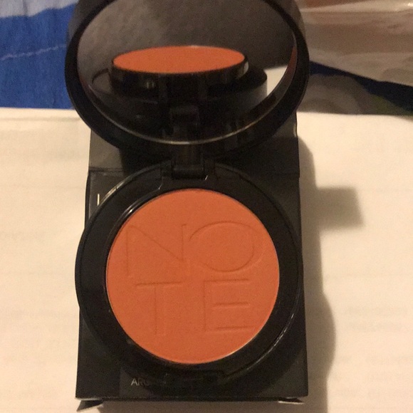 Note luminous silk compact blusher - Picture 3 of 4